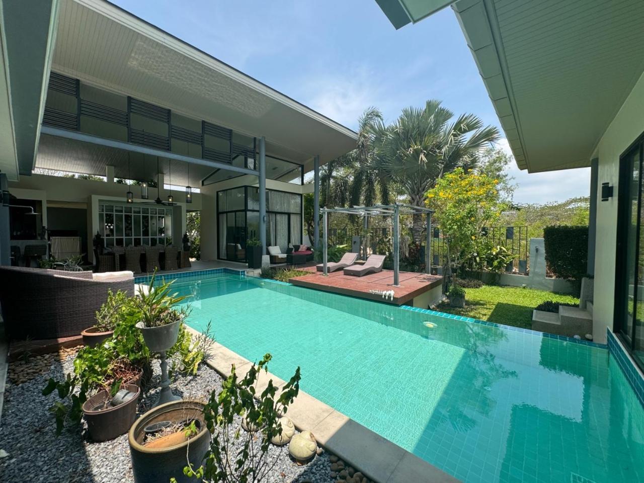 Ibiscus Villa By G Estate Rawai Exteriör bild