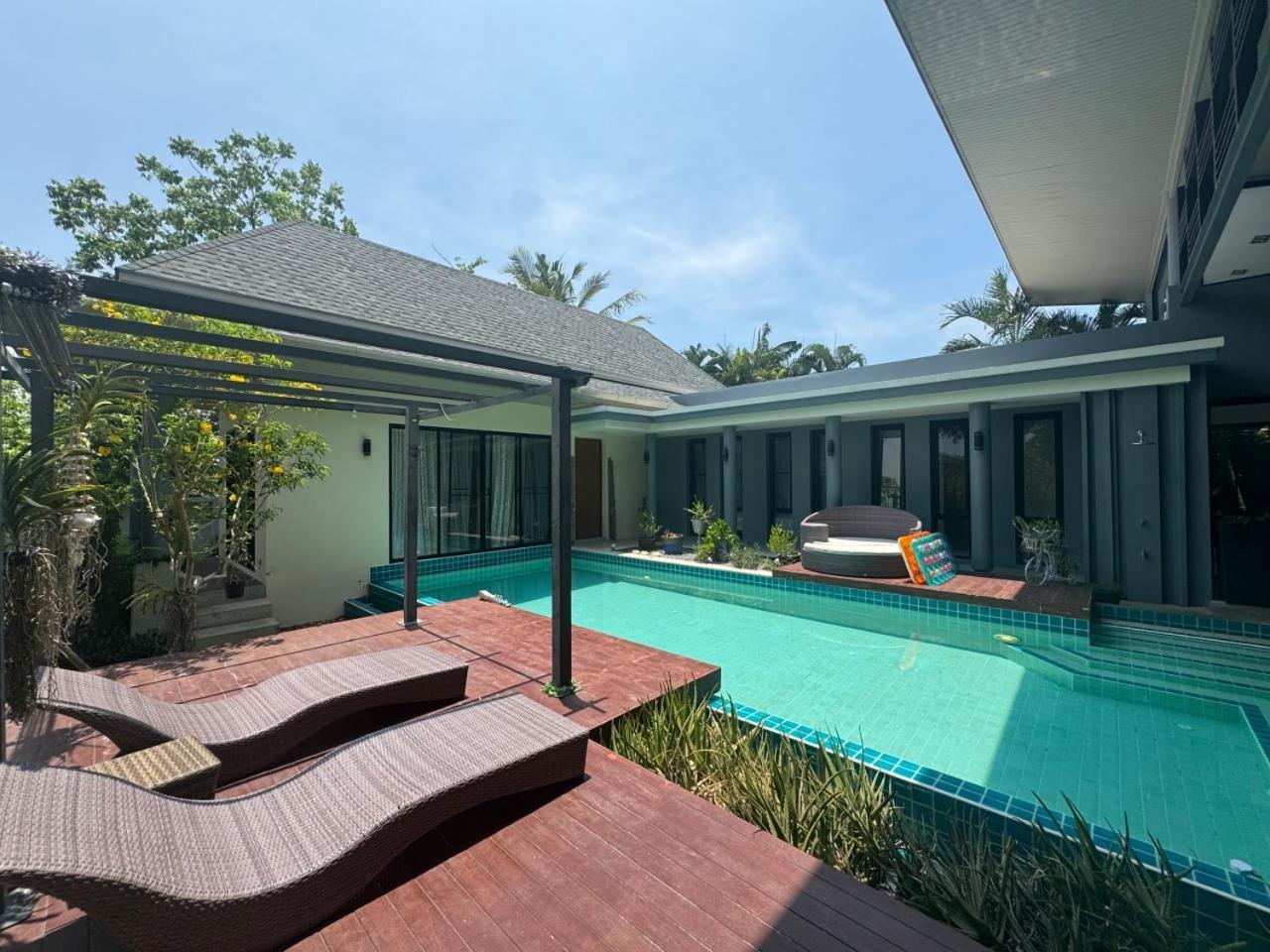 Ibiscus Villa By G Estate Rawai Exteriör bild